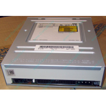 CDRW TSST SR-M8202 IDE white (Братск)